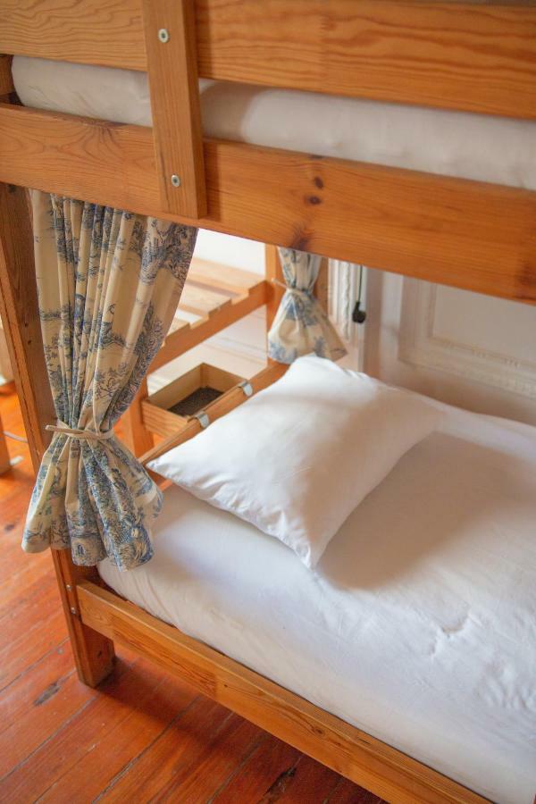 Albergue Nest House *